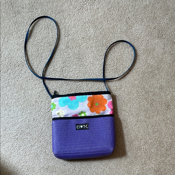 Colorful Floral Crossbody Bag - Picture 1 of 6